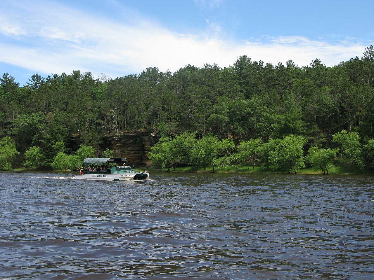 Wisconsin Dells boat tour