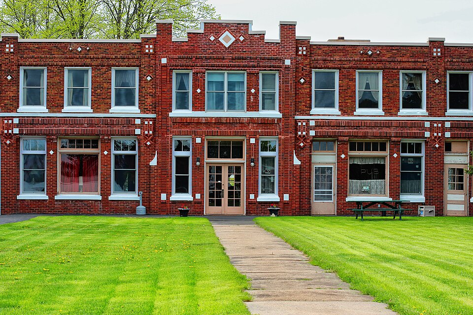 Pelican Lake Hotel, Oneida County, Wisconsin