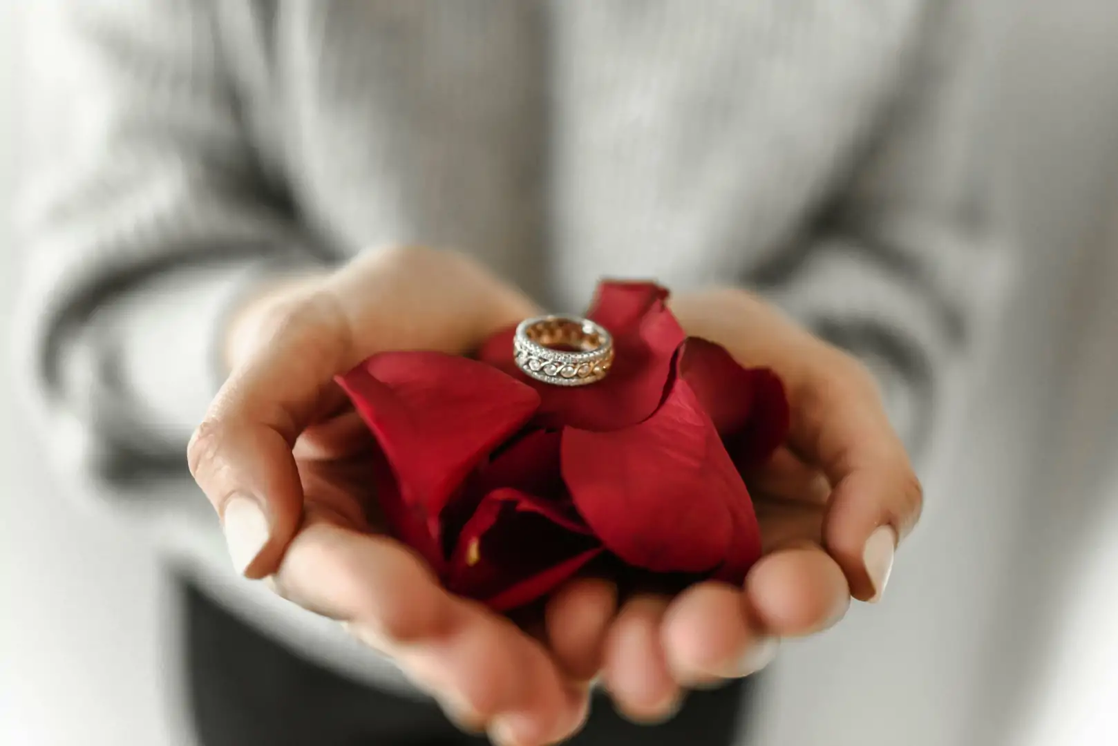 Goodman’s Jewelers supporting background image