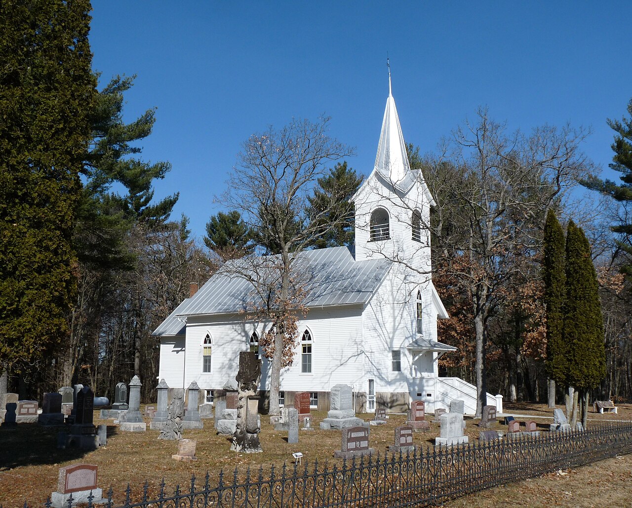 New Hope Norwegian Evangelical Lutheran Church and Cemetery, Portage County, Wisconsin
