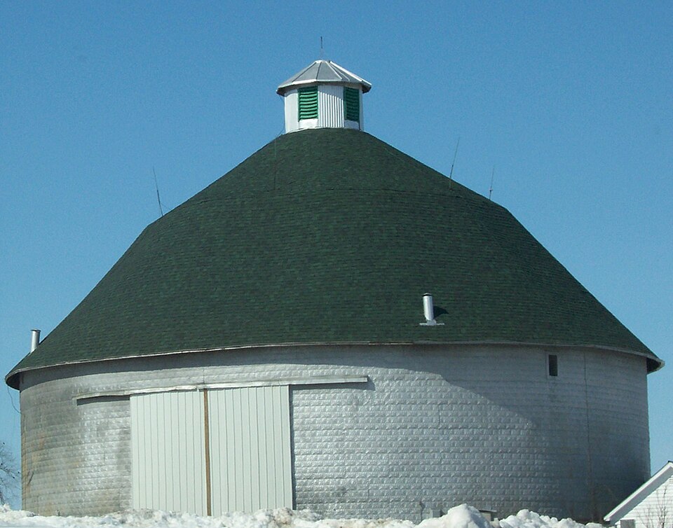 Round barn near Hillsboro, Vernon County, Wisconsin